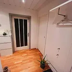 Schoene 2,5 Mit Balkon Und Parkplatz Graz